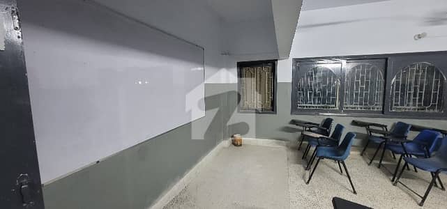 گلشنِ اقبال - بلاک 13 ڈی - 1 گلشنِ اقبال,گلشنِ اقبال ٹاؤن,کراچی میں 5 کمروں کا 1 کنال بالائی پورشن 2.8 لاکھ میں کرایہ پر دستیاب ہے۔ گلشنِ اقبال - بلاک 13 ڈی - 1 گلشنِ اقبال,گلشنِ اقبال ٹاؤن,کراچی میں 5 کمروں کا 1 کنال بالائی پورشن 2.8 لاکھ میں کرایہ پر دستیاب ہے۔