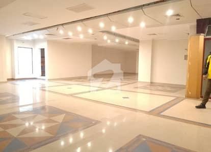 1350 Square Feet Brand New Commercial Property Non Furnished Corporation Office For Rent At Main Boulevard Gulberg 3 Lahore