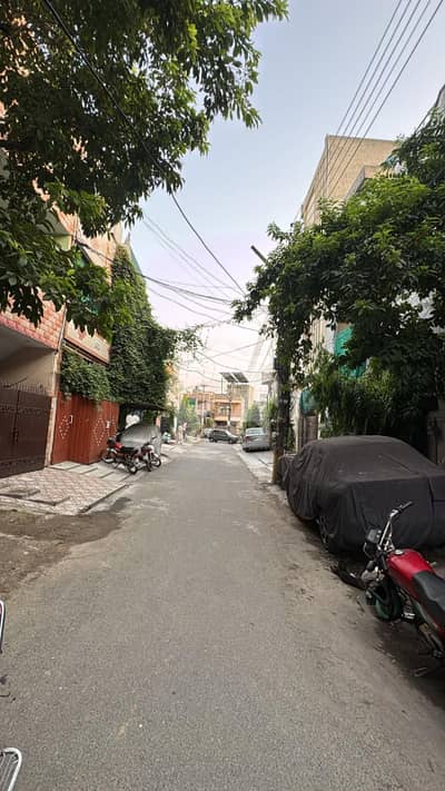 5 Marla Upper Portion Available For Rent In Johar J3 Block Near Park