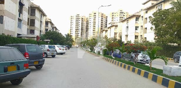 گلستانِ جوہر کراچی میں 3 کمروں کا 6 مرلہ فلیٹ 1.26 کروڑ میں برائے فروخت۔ گلستانِ جوہر کراچی میں 3 کمروں کا 6 مرلہ فلیٹ 1.26 کروڑ میں برائے فروخت۔