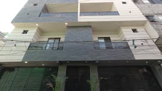 Chance To Avail 3 Bedrooms Flat In This Price With Lift And Parking