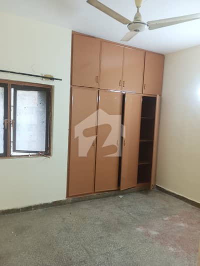 G11PHA FLAT FOR RENT 1ST FLOOR PRIME LOCTION . G11PHA FLAT FOR RENT 1ST FLOOR PRIME LOCTION .