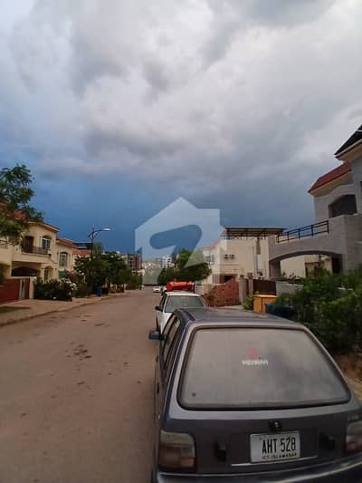 8 Marla plot for sale in sactor n bahria enclave
