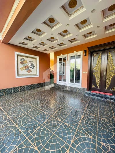 11 Marla House 60 Feet Road Near To Park For Sale