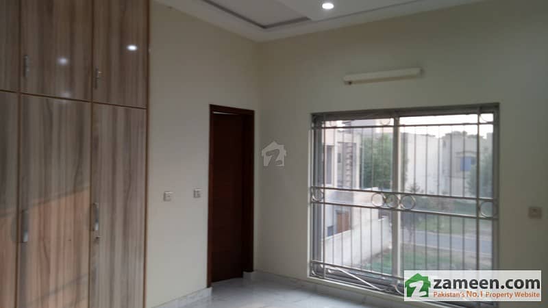 10 Marla 3 Bed Room Portion For Rent IN Bahria Town Lahore