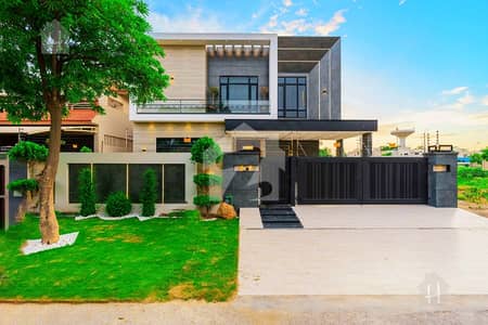 Full Furnished 1 Kanal Out Standing Top Quality Ultra Modern House For Sale Near To Park Very Reasonable Price Full Furnished 1 Kanal Out Standing Top Quality Ultra Modern House For Sale Near To Park Very Reasonable Price