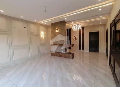 DHA Defence 20 Marla House Up For Rent
