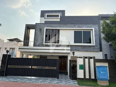 بحریہ آرچرڈ فیز 1 ۔ ناردن بحریہ آرچرڈ فیز 1,بحریہ آرچرڈ,لاہور میں 5 کمروں کا 10 مرلہ مکان 3.4 کروڑ میں برائے فروخت۔