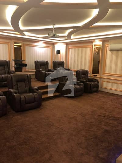 1000 YARDS LUXURIOUS WEST OPEN SUPER CLASS HOUSE AVAILABLE FOR RENT