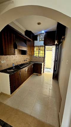 25x40 4 Marla Used House for Sale G-13/1