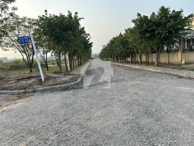 Gulberg Green Block B 30series 5kanal Developed Possession Solid Land Plot Available for sale