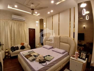10 Marla Owner Builder Corner House For Sale Hot Location