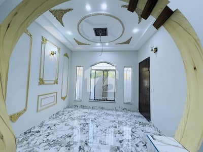 Independent Luxurious Ground Floor Available For Rent Walking Distance From Metro Station