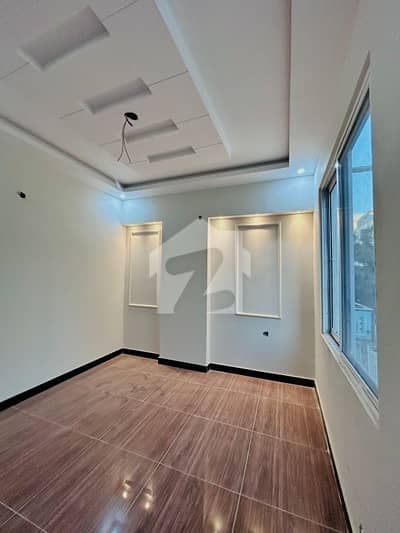 2 Bed DD Brand New Flats For Sale in Kaneez Fatima Society Scheme 33