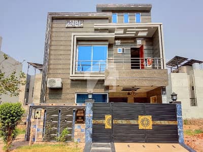الجلیل گارڈن ۔ بلاک بی الجلیل گارڈن,لاہور میں 4 کمروں کا 5 مرلہ مکان 1.7 کروڑ میں برائے فروخت۔ الجلیل گارڈن ۔ بلاک بی الجلیل گارڈن,لاہور میں 4 کمروں کا 5 مرلہ مکان 1.7 کروڑ میں برائے فروخت۔