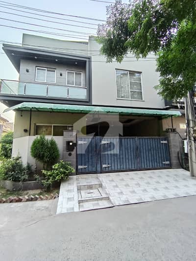 6 marla full farnshed corner house for sale jubilee town