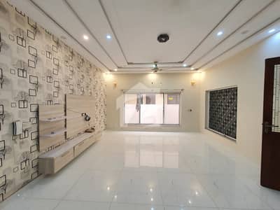 One Kanal Nice A Out Class Slightly Used Bungalow For Rent One Kanal Nice A Out Class Slightly Used Bungalow For Rent