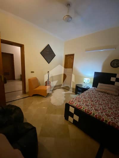 1KANAL 1BED ATTACHED BATH LOWER PORTION's Room IN DHA PHASE 4