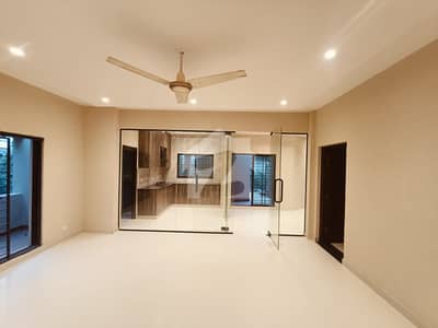 Ultra-Luxury 1 Kanal Bungalow For Rent DHA Phase 4 Lahore