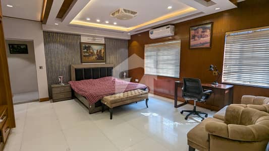 Portion FOR RENT Luxury Furnished 1-Bedroom Plus Lounge F_7/1