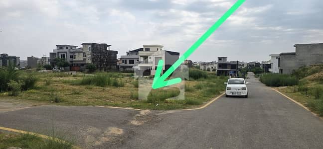 7 Marla Solid Land Category Corner Plot For Sale Multi Gardens B-17 Islamabad Block E