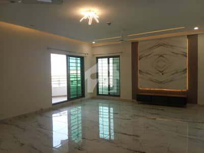 10 MARLA 3 BEDROOM NEW APARTMENT AVAILABLE FOR SALE