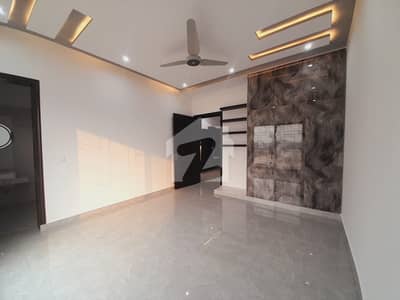 10 Marla Designer House Hot Location Overseas C Bahria Town Lahore