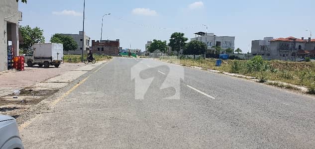 10 MARLA CORNER 100 FEET ROAD FOR SALE