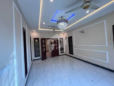 10 Marla like Brand uper portion avilable For Rent in G 13/3