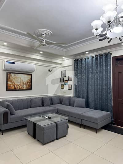 1, 2 & 3 BED LUXURY APARTMENTS AVAILABLE FOR SHORT-TERM 1/2 MONTH FOR RENT F-11 Islamabad.