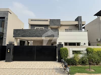ڈی ایچ اے فیز 6 ڈیفنس (ڈی ایچ اے),لاہور میں 6 کمروں کا 1 کنال مکان 4.5 لاکھ میں کرایہ پر دستیاب ہے۔