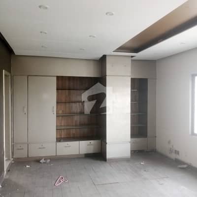 گلبرگ لاہور میں 1 کنال Studio مکان 32.0 کروڑ میں برائے فروخت۔