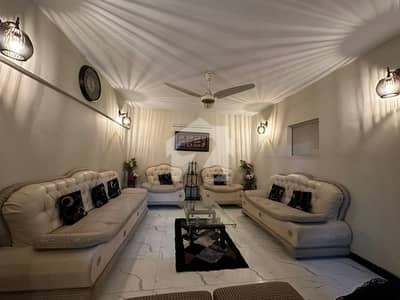Well Maintained Flat For Sale 2 Bed DD 3rd Floor