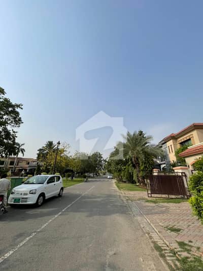 لیک سٹی۔ سیکٹر ایم 7 ۔ بلاک سی 4 لیک سٹی ۔ سیکٹرایم ۔ 7,لیک سٹی,رائیونڈ روڈ,لاہور میں 5 مرلہ رہائشی پلاٹ 82.0 لاکھ میں برائے فروخت۔
