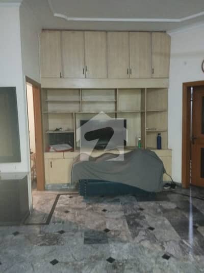 10 marla upper portion is available for rent in wapda town phase 1