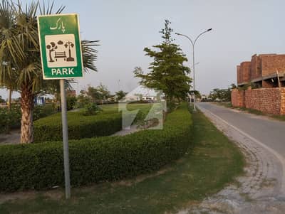 3 MARLA LDA APPROVED PLOT FOR SALE ON IN ETIHAD TOWN PHASE 2 PINE AVENUE ROAD LAHORE