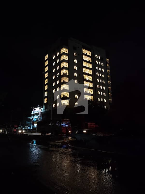 3-Bedroom Apartment in Latifabad — view 5