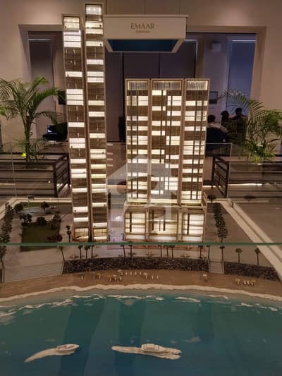 Chance Deal: Luxury 3.5 Bed Flat at Marina V1 Below Market Price! Chance Deal: Luxury 3.5 Bed Flat at Marina V1 Below Market Price!
