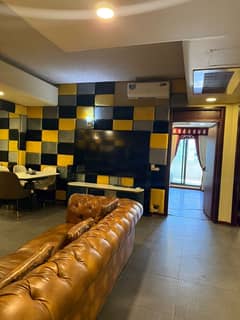 SILVER OAKS 3BEDS FULLY FURNISHED LUXURY APPT FOR SALE 2100 SQFT DEMAND 720 LAC NEGOTIATE STAR PROPERTY 03005559889 INVESTOR RATE