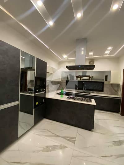 1 Kanal Fully Luxurious House With Original Pictures Attached With Gas Available For Rent In The Heart Of Bahria Town Lahore