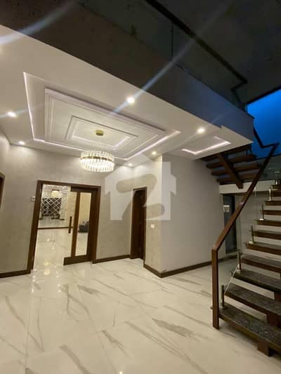 1 Kanal Fully Luxurious House With Original Pictures Attached With Gas Available For Rent In The Heart Of Bahria Town Lahore