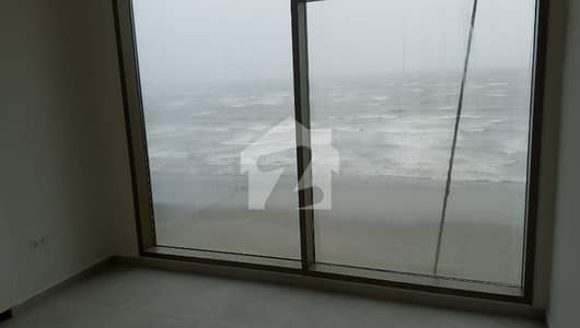 EXCLUSIVE CITY FACING APARTMENT FOR RENT The Views Emaar Karachi