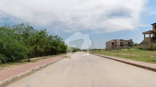 In Bahria Town Phase 8 - Sector F-3 10 Marla Residential Plot For sale