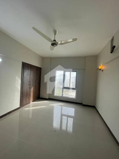 Flat For sale Situated In Clifton - Block 8 Flat For sale Situated In Clifton - Block 8