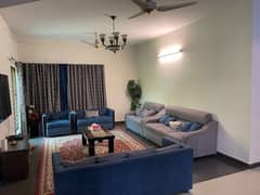 12 Marla 5 Bedrooms Investor Price House For Sale. 12 Marla 5 Bedrooms Investor Price House For Sale.