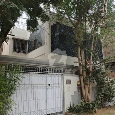 Gulshan e Maymar One unit 4 Bed DD Company Construction 200 Sq yrds Banglow available