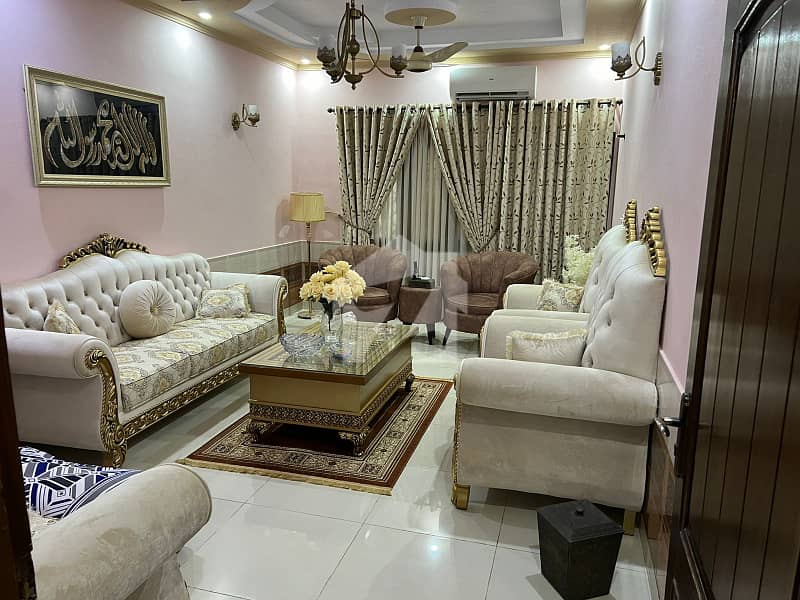 گلشنِ اقبال ٹاؤن کراچی میں 11 کمروں کا 10 مرلہ مکان 7.3 کروڑ میں برائے فروخت۔ گلشنِ اقبال ٹاؤن کراچی میں 11 کمروں کا 10 مرلہ مکان 7.3 کروڑ میں برائے فروخت۔