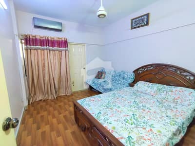 950 Sqft | 2 Bed DD Apartment For Sale | 5th Floor | Ramsha Avenue | Gulistan-E-Johar Block 13