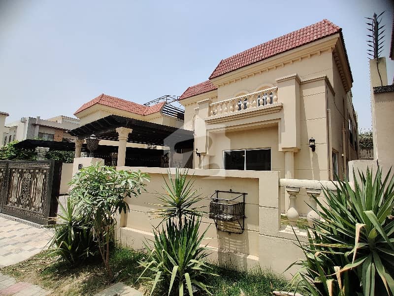 Beautiful Kanal House Available For Rent Beautiful Kanal House Available For Rent