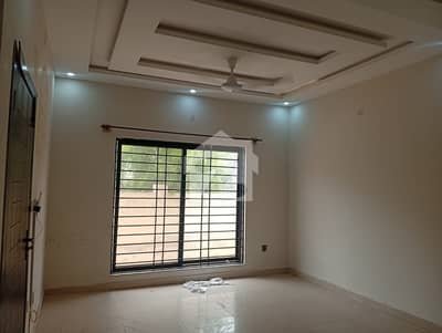 5 Marla Used House for Sale 5 Marla Used House for Sale